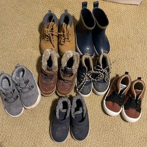Lot of 7 pairs of 7toddler boy boots EUC